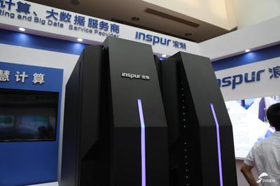 VR、石墨烯等黑科技悉數(shù)亮相！快看這個(gè)峰會創(chuàng)新成果展上還有啥